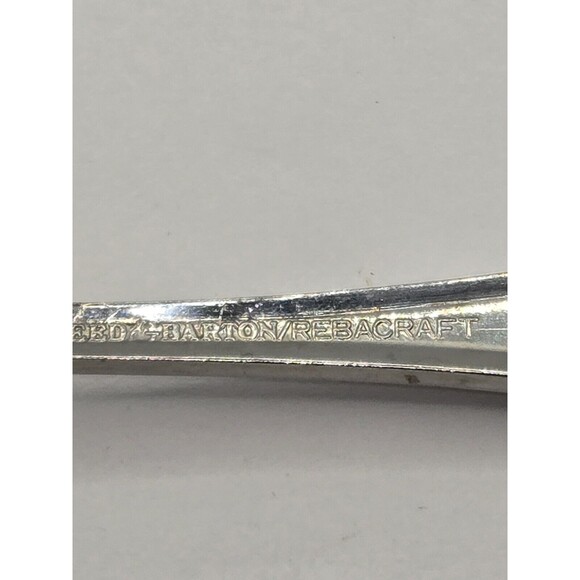 Reed & Barton CARRIAGE Stainless Rebacraft Select Glossy Flatware Butter Knife - Picture 10 of 10